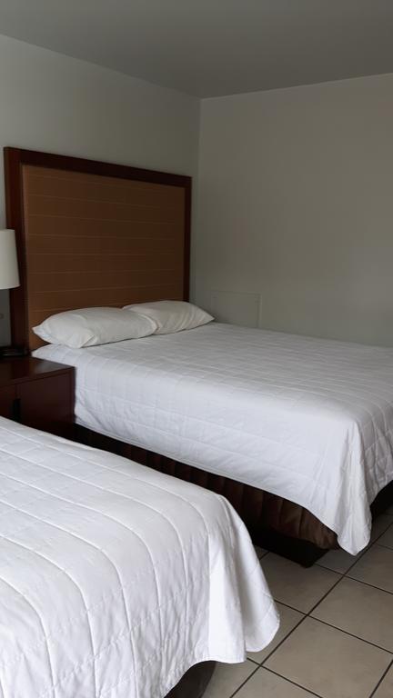 Edgewater Inn シルバン・レイク エクステリア 写真